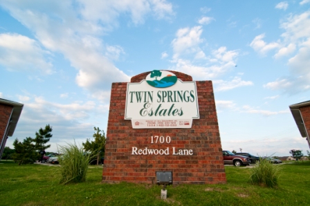 Photo of TWIN SPRINGS ESTATES. Affordable housing located at 1700 REDWOOD LN MIAMI, OK 74354
