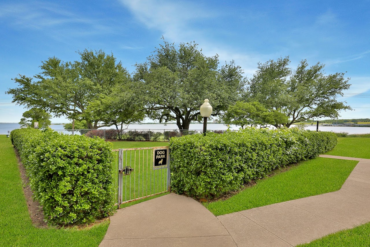 Photo of LAKE COLONY APTS. Affordable housing located at 4605 CHAHA RD GARLAND, TX 75043