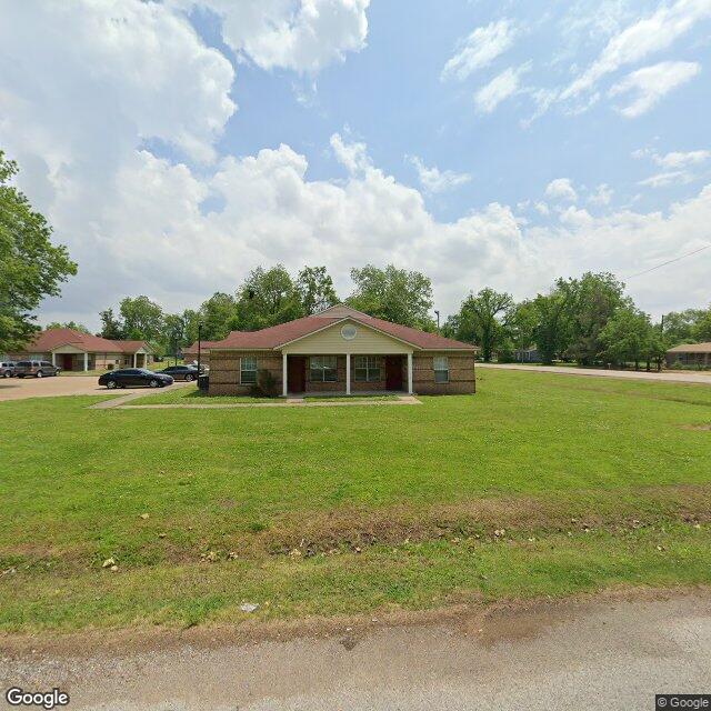 Photo of EARLE APTS FKA DAVIS MANOR at 1201 PATTERSON EARLE, AR 72331