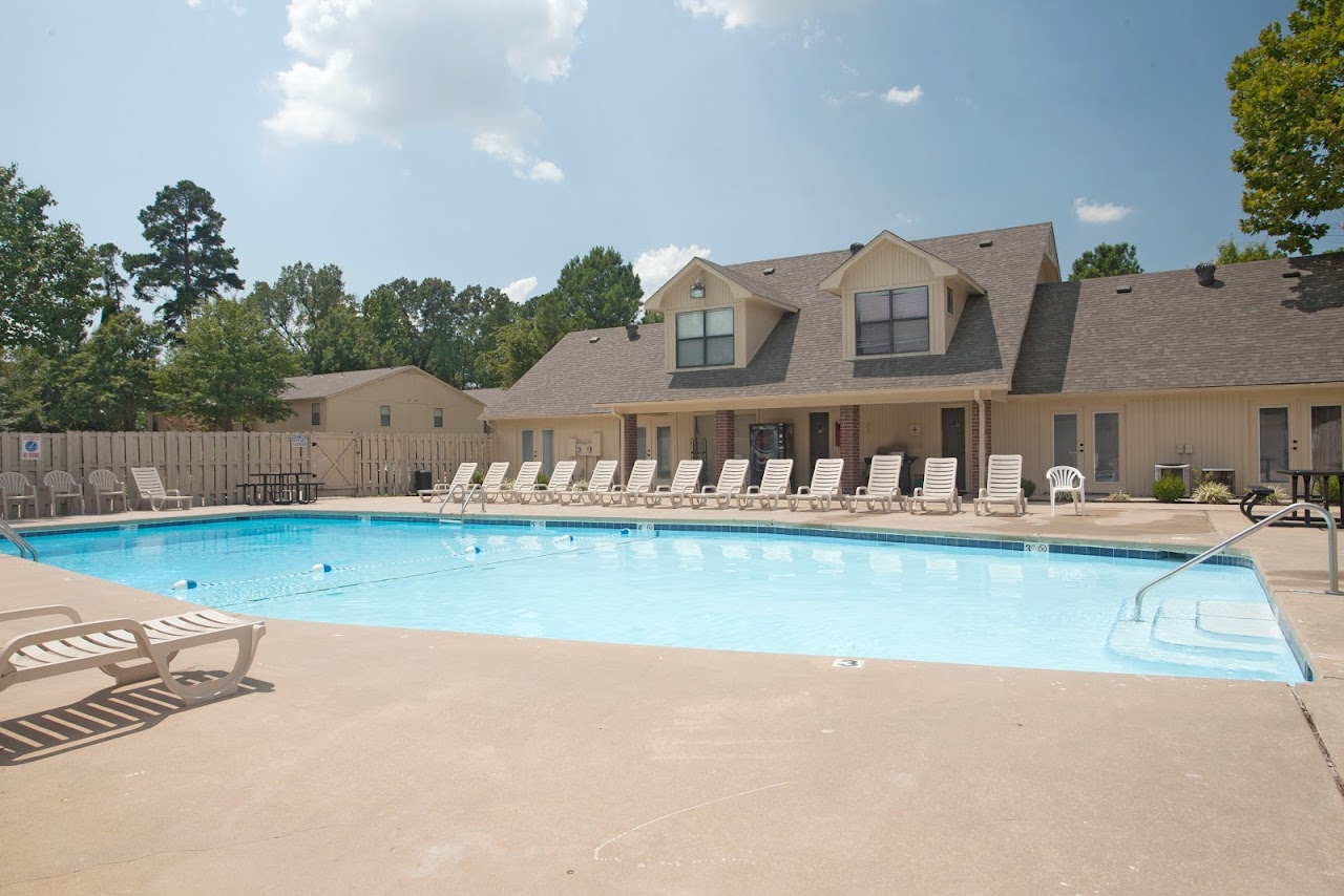Photo of FOUNTAIN LAKES APTS. Affordable housing located at 3011 CONGO RD BENTON, AR 72019