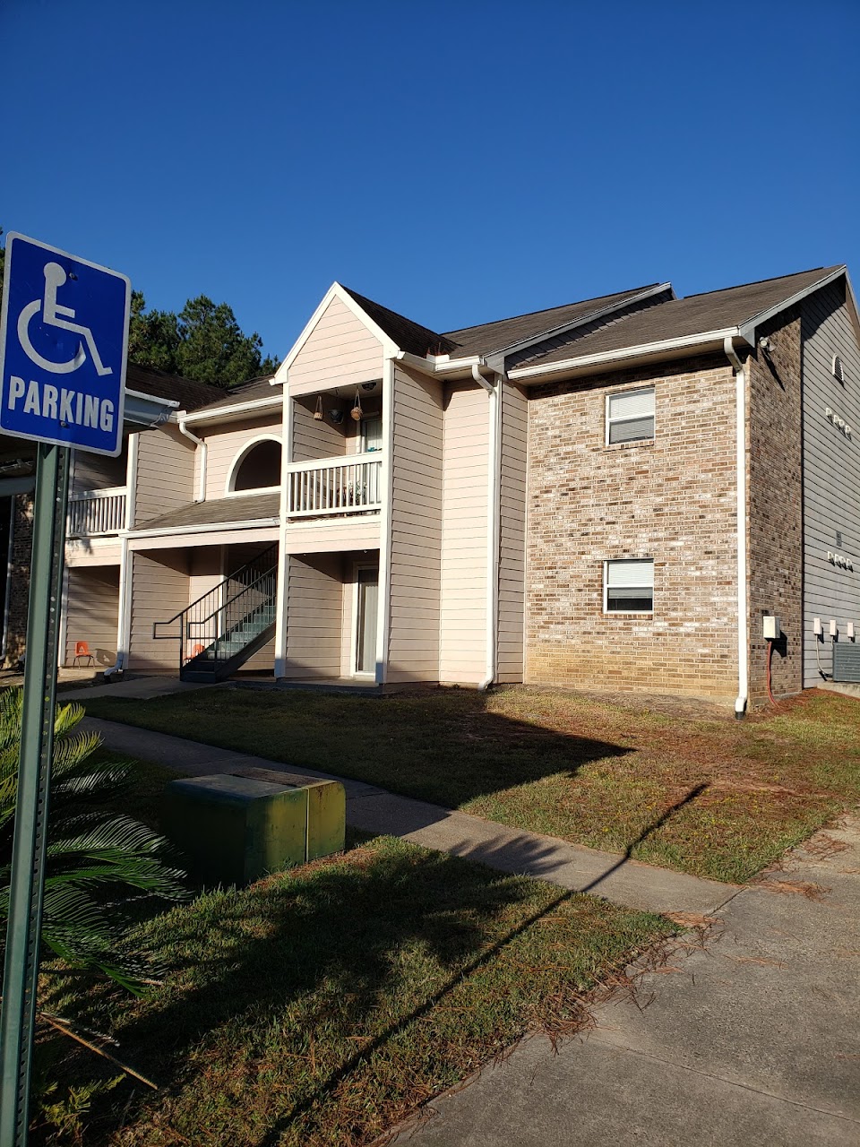 Photo of HOLLY GROVE APARTMENTS at 189 ALEXANDRIA HWY LEESVILLE, LA 71446
