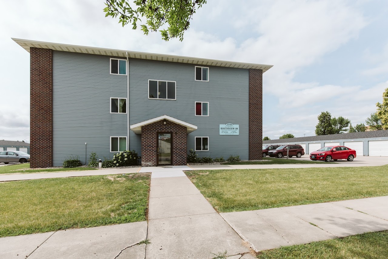 Photo of SOUTHVIEW III. Affordable housing located at 2249 30TH AVE S GRAND FORKS, ND 58201