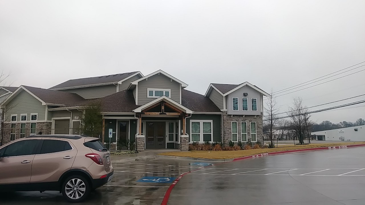 Photo of ALTON PARK. Affordable housing located at 5712 AZLE AVENUE FORT WORTH, TX 76106
