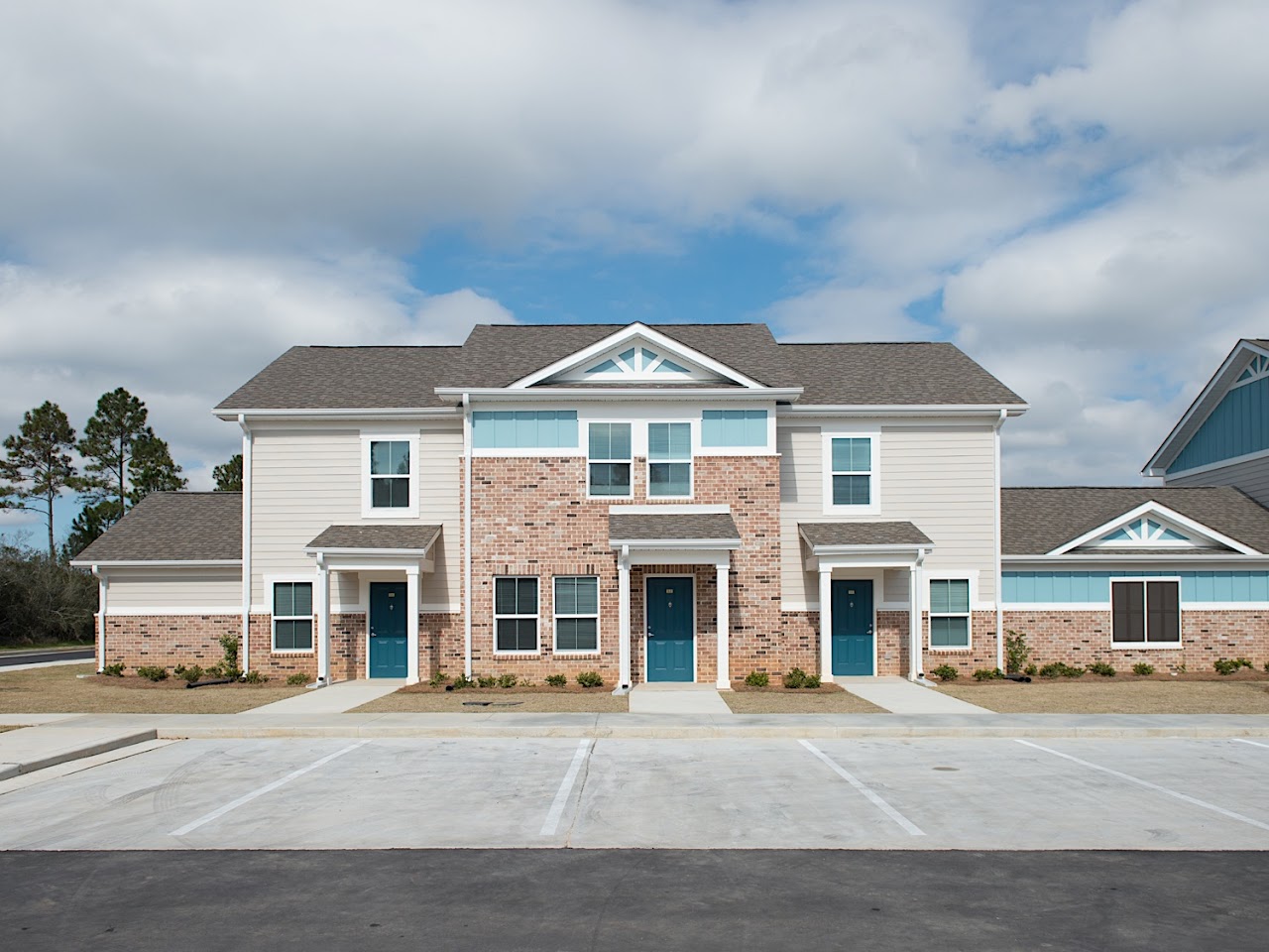 Photo of JASMINE TRAILS APARTMENTS. Affordable housing located at 19451 OAK ROAD W GULF SHORES, AL 36542