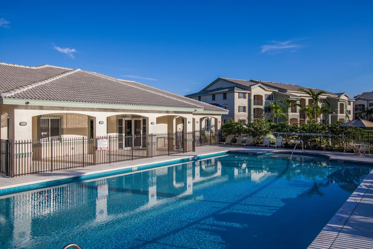 Photo of CAPTIVA COVE II. Affordable housing located at 1201 S. DIXIE HIGHWAY WEST POMPANO BEACH, FL 33060