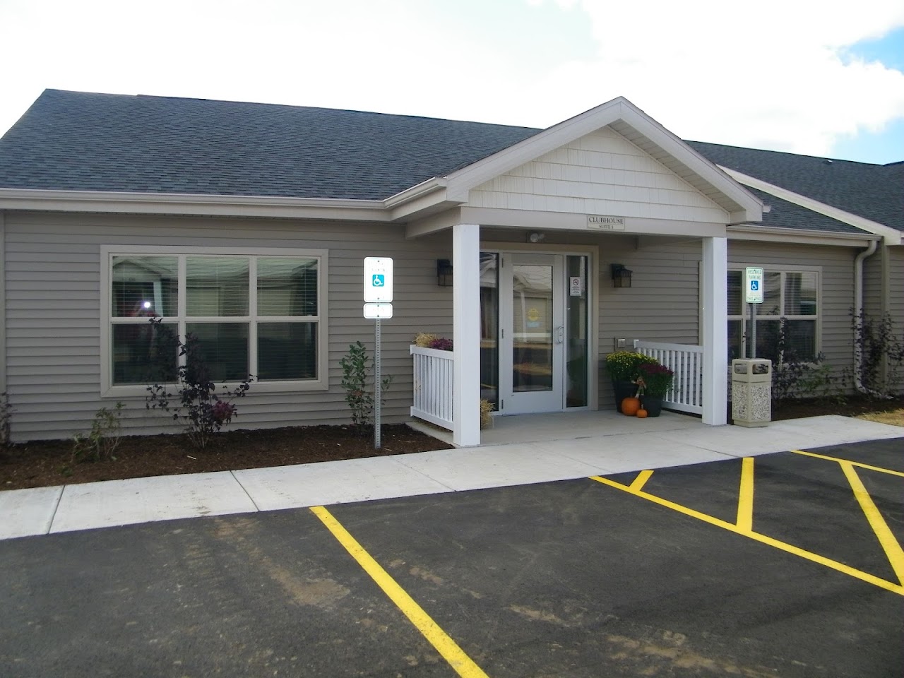 Photo of MISSION VILLAGE OF DODGEVILLE. Affordable housing located at 206 COLIN DR DODGEVILLE, WI 53533