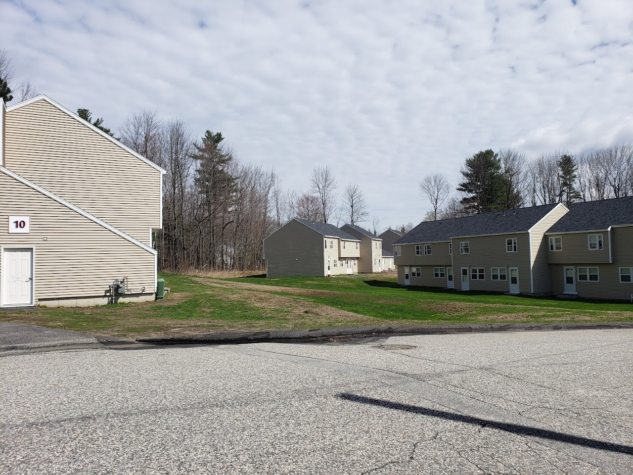 Photo of PLEASANT VIEW ACRES. Affordable housing located at 50 FAIRMOUNT STREET LEWISTON, ME 04240