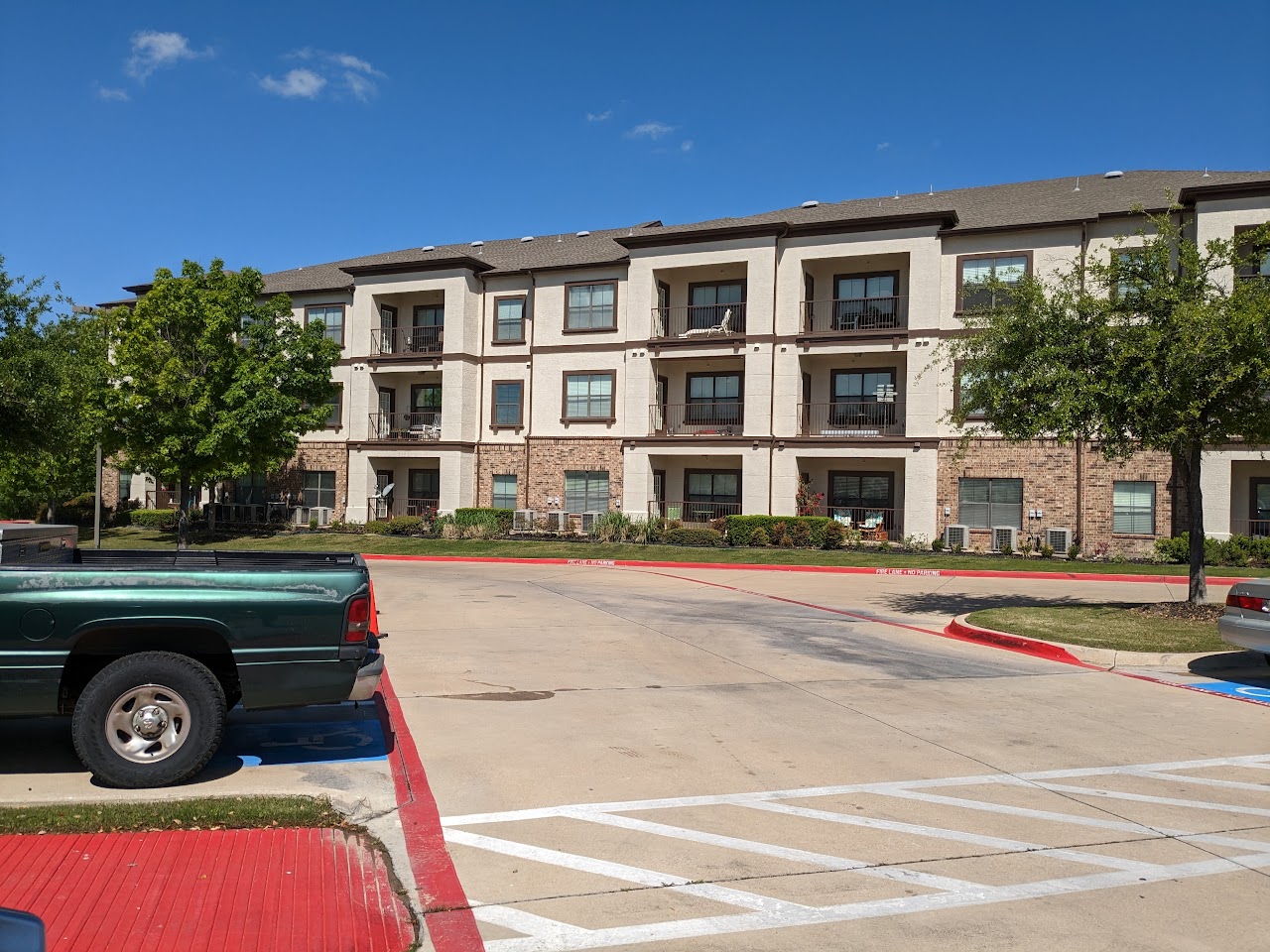 Photo of LINDBERGH PARC SENIOR APARTMENTS. Affordable housing located at 5600 AZLE AVE FORT WORTH, TX 76106