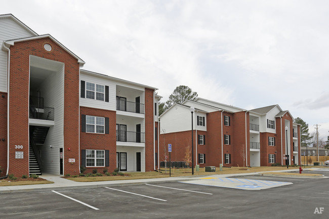 Photo of SUMMER BREEZE PARK. Affordable housing located at 14 SUMMER BREEZE LANE RINGGOLD, GA 30736