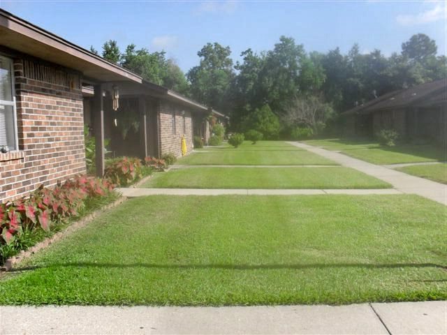 Photo of EVANGELINE VILLAGE. Affordable housing located at 415 N. DOMINQUEZ AVE. LAFAYETTE, LA 70506