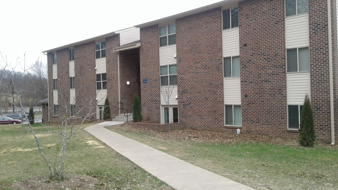 Photo of SOUTHVIEW. Affordable housing located at 252 VIEW DRIVE MARION, VA 24354