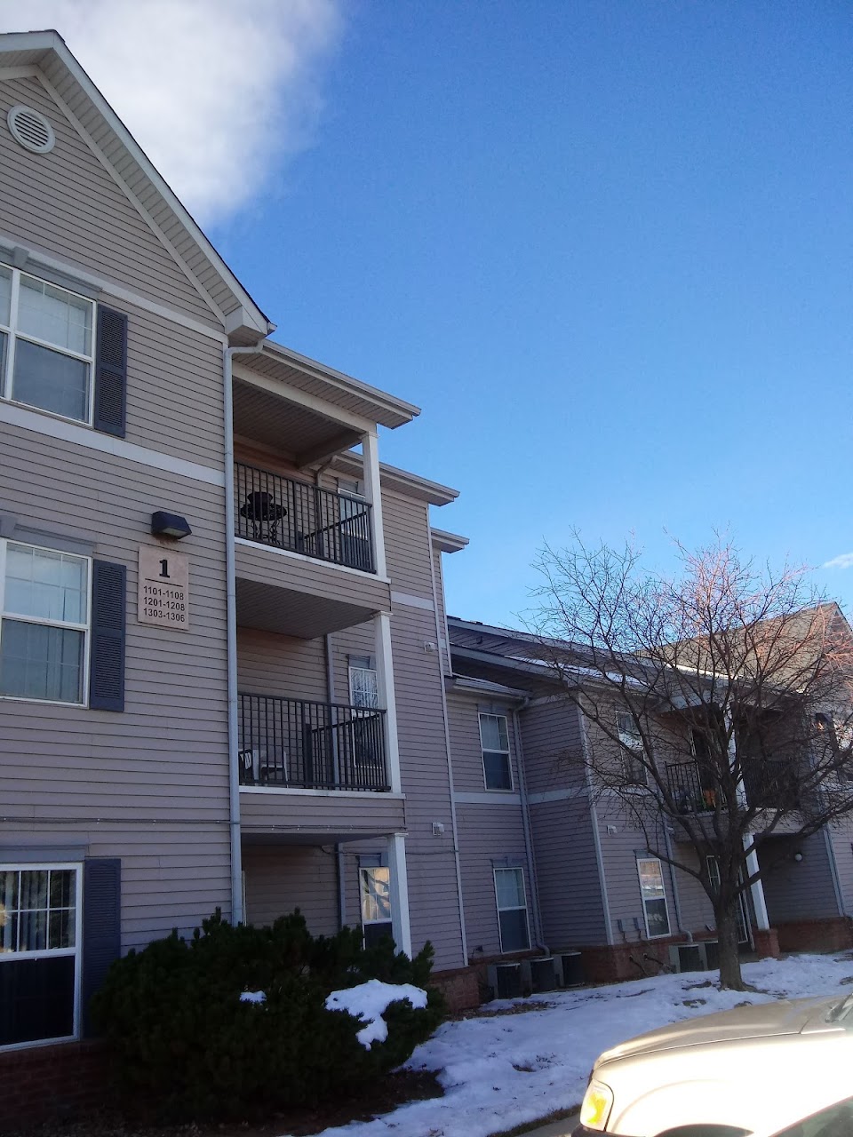 Photo of QUAIL VILLAGE. Affordable housing located at 321 QUAIL RD LONGMONT, CO 80501