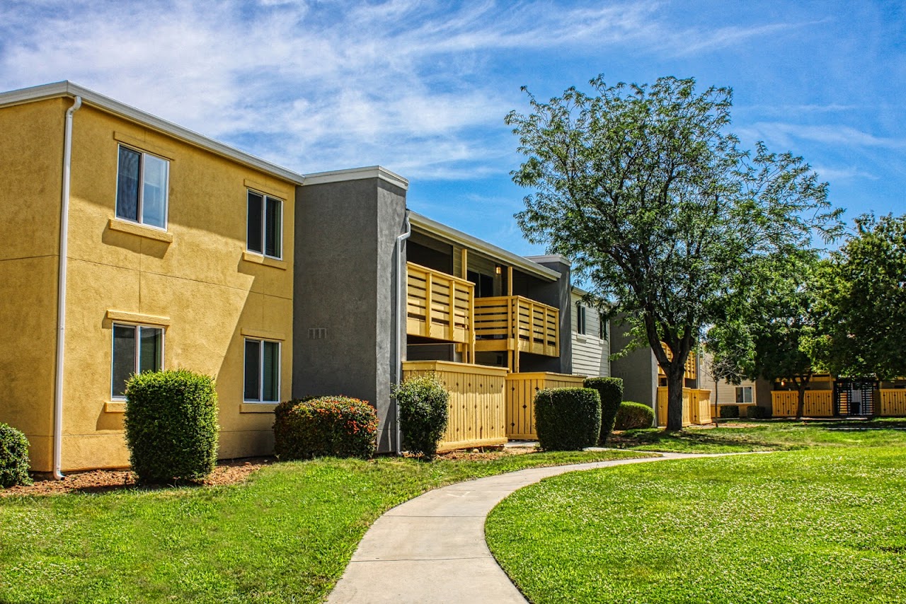 Photo of SUMMER PARK APARTMENTS at 1275 S. WINERY AVE FRESNO, CA 93727