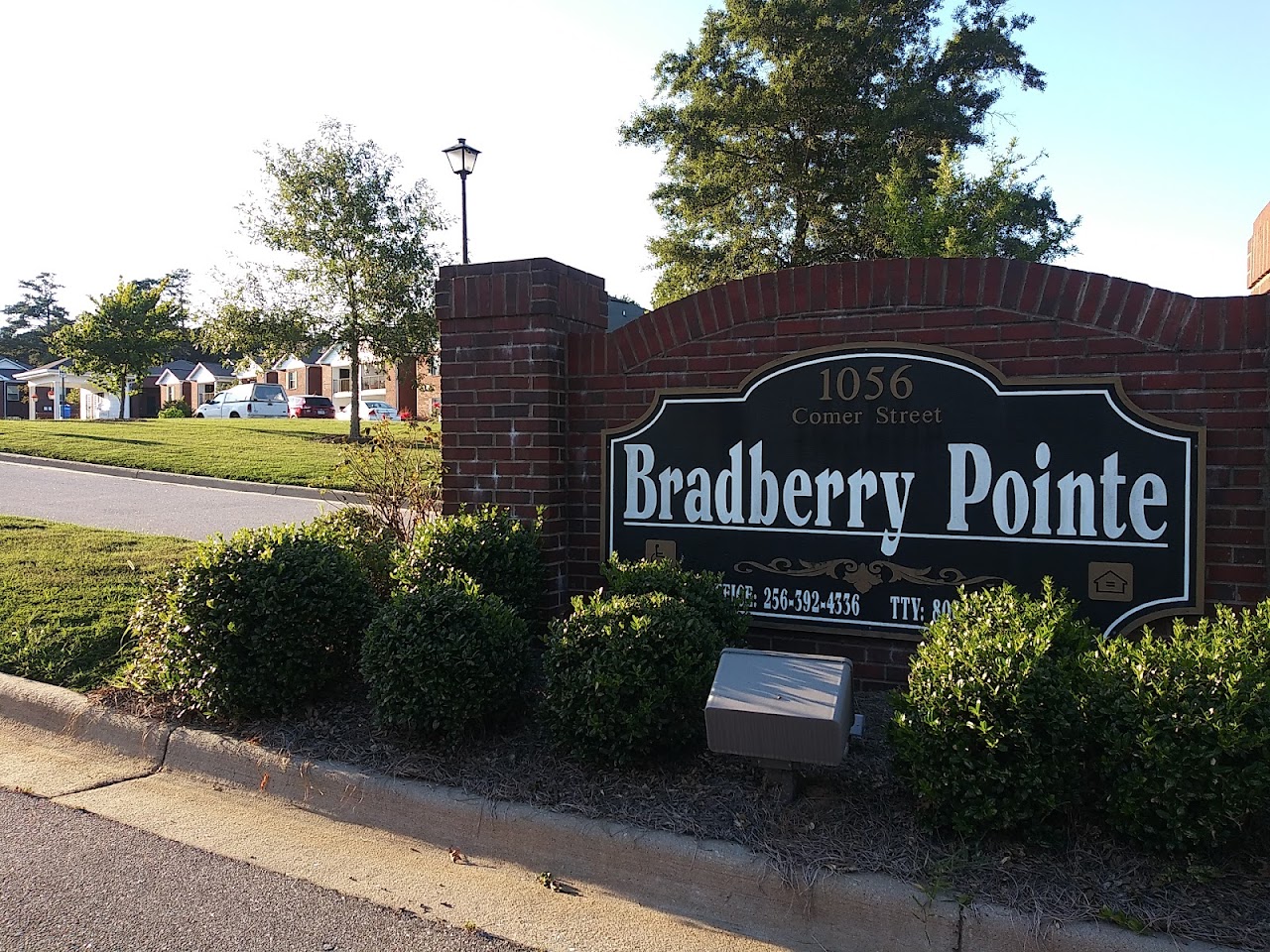Photo of BRADBERRY POINTE. Affordable housing located at 1060 COMER ST ALEXANDER CITY, AL 35010