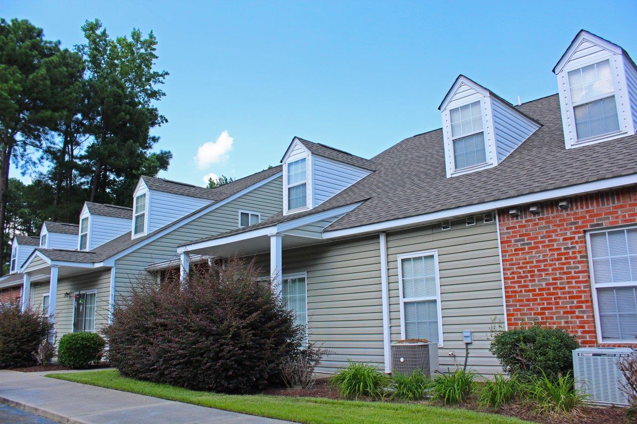 Photo of OAK GROVE APTS. Affordable housing located at 500 SMITHWOOD ST FUQUAY VARINA, NC 27526