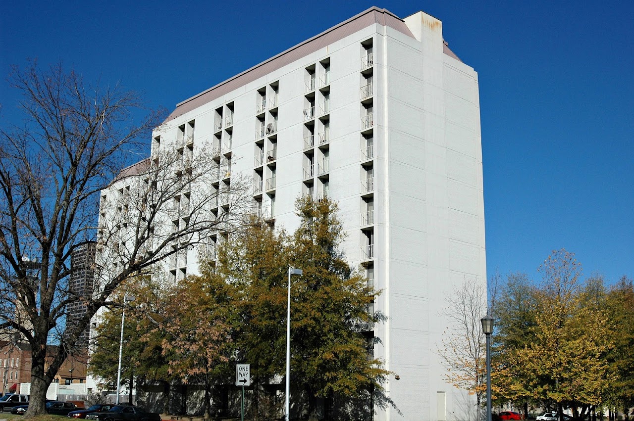 Photo of CUMBERLAND TOWERS. Affordable housing located at 311 E 8TH ST LITTLE ROCK, AR 72202