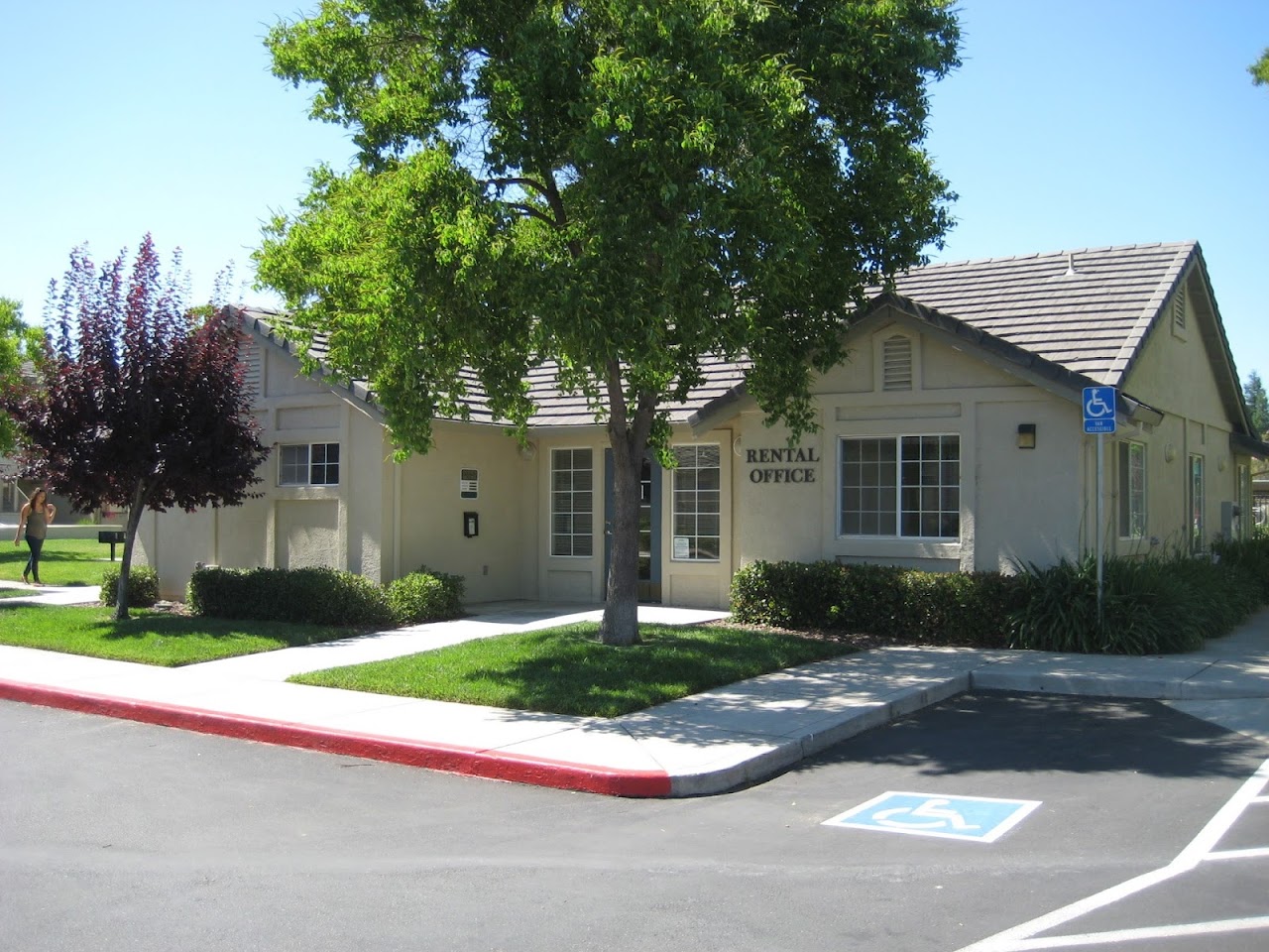 Photo of WOODCREEK APTS. Affordable housing located at 1550 PLEASANT GROVE BLVD ROSEVILLE, CA 95747