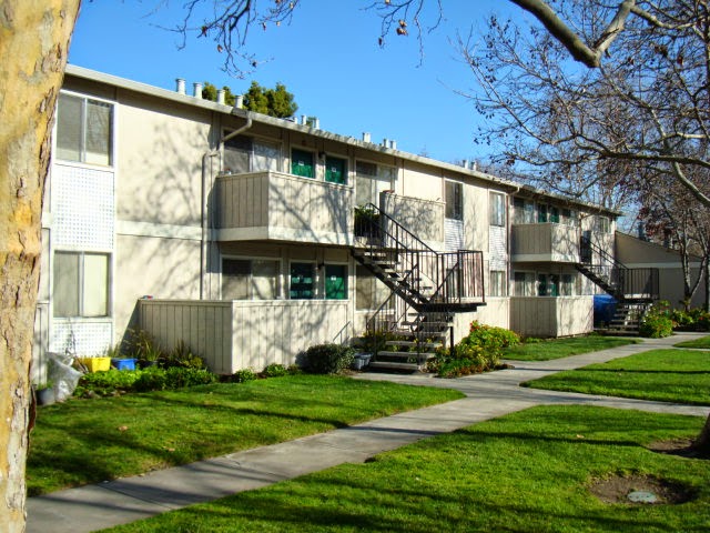 Photo of LION VILLAS APTS. Affordable housing located at 2550 S KING RD SAN JOSE, CA 95122