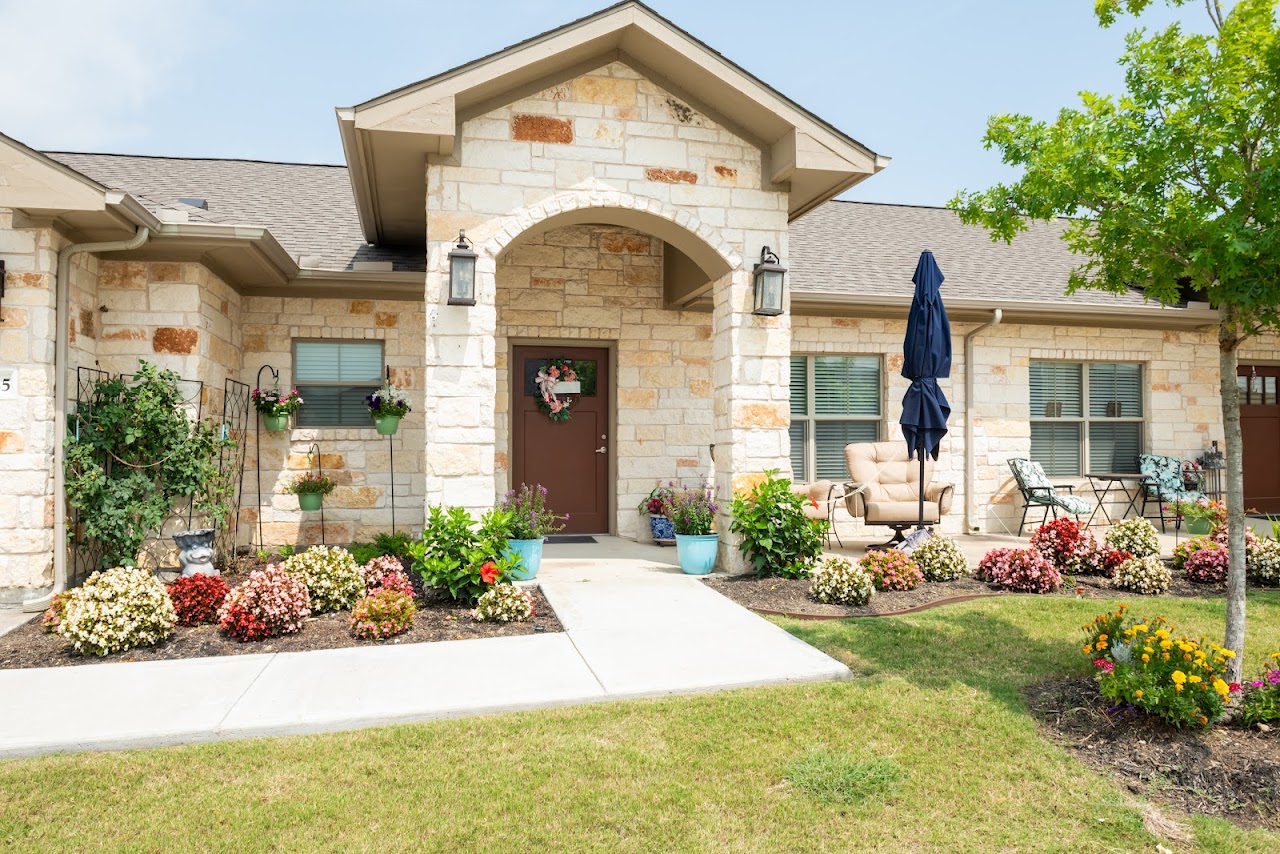 Photo of COUNTRY PLACE RETIREMENT at  PFLUGERVILLE, TX 