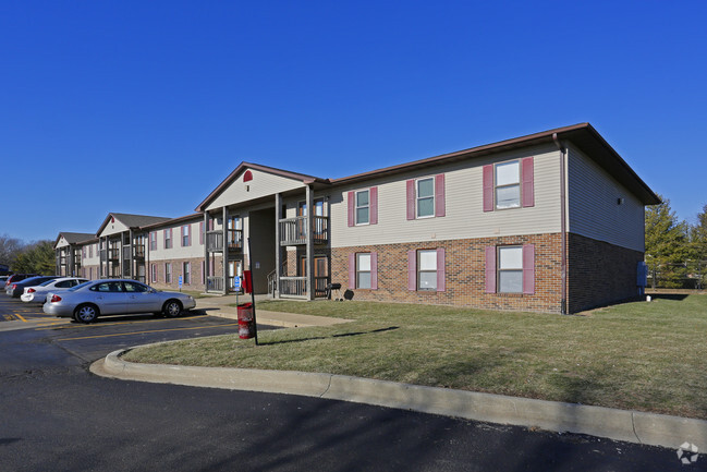 Photo of RAINBOW APTS. Affordable housing located at 1004 S SMITH RD URBANA, IL 61802