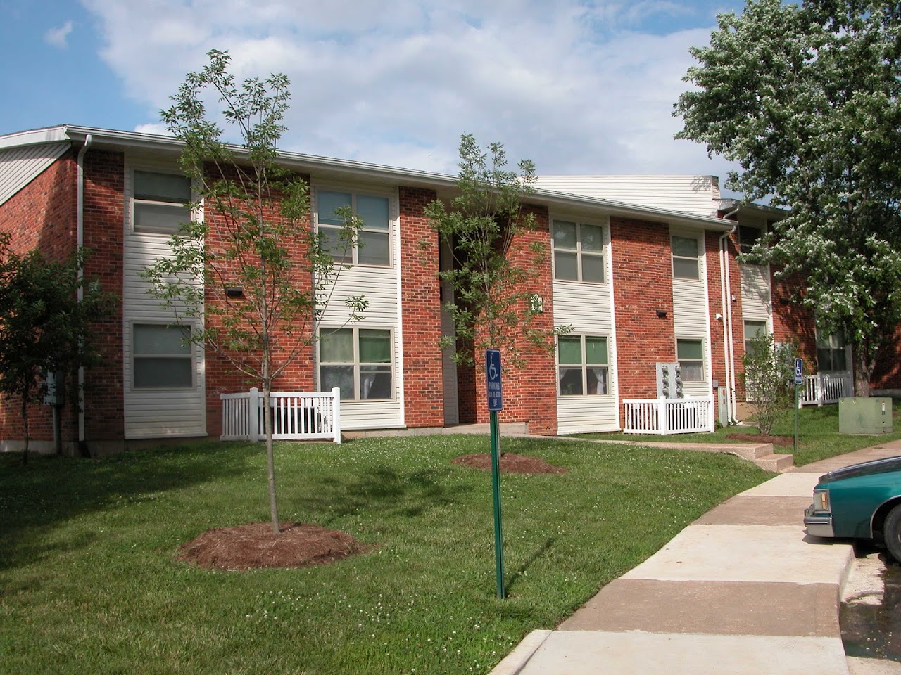Photo of PEVELY SQUARE. Affordable housing located at 1 PEVELY SQ DR PEVELY, MO 63070