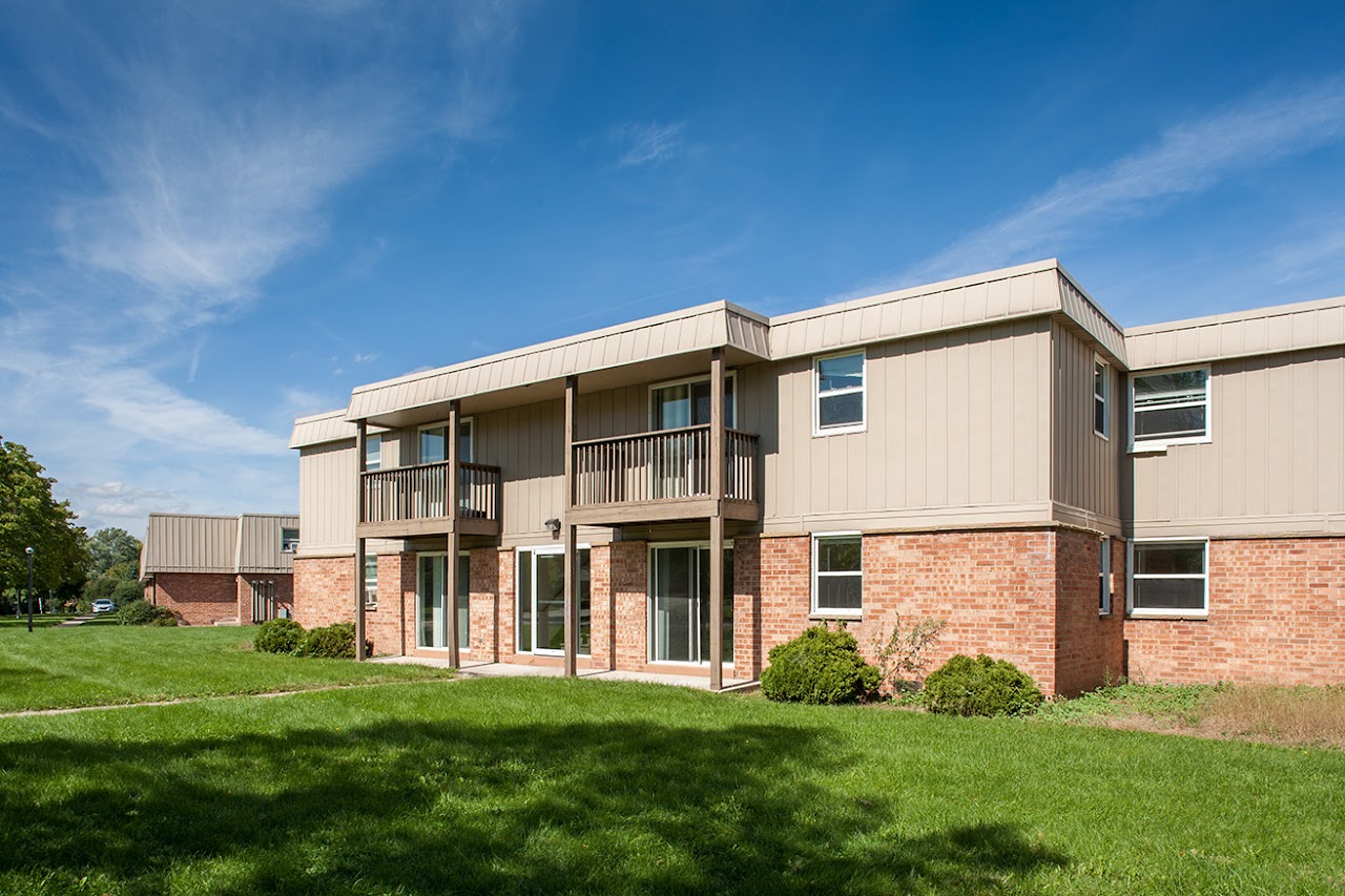 Photo of MAPLEWOOD COMMONS at 912 MARTIN AVE FOND DU LAC, WI 54935