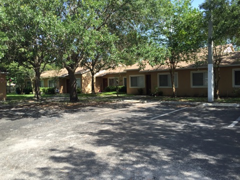 Photo of GROVE POINTE. Affordable housing located at 325 LAGUNA OAKS PL RUSKIN, FL 