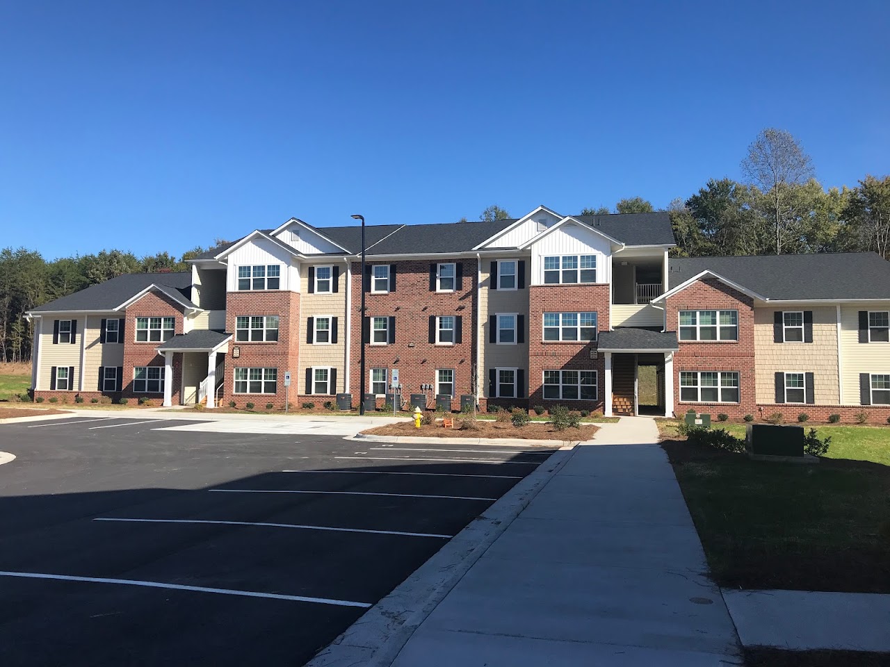 Photo of HIGHLAND PARK. Affordable housing located at 2110 17TH AVE NE HICKORY, NC 28601
