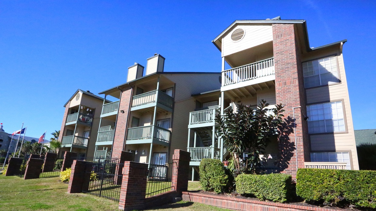 Photo of CAMPECHE ISLAND APTS. Affordable housing located at 3506 COVE VIEW BLVD GALVESTON, TX 77554