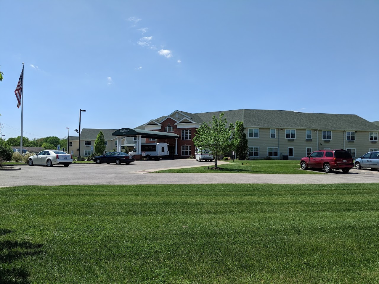 Photo of KNOLLWOOD RETIREMENT CENTER ST CLAIR. Affordable housing located at 912 KNOLLWOOD VILLAGE RD CASEYVILLE, IL 62232