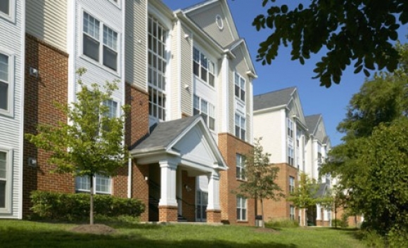 Photo of SPRINGFIELD CROSSING. Affordable housing located at 6708 METROPOLITAN CTR DR SPRINGFIELD, VA 22150