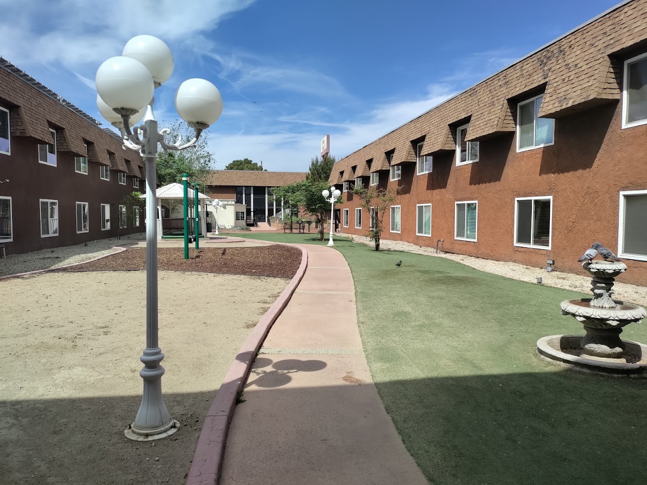Photo of ARBOR COURT I. Affordable housing located at 44958 TENTH ST W LANCASTER, CA 93534