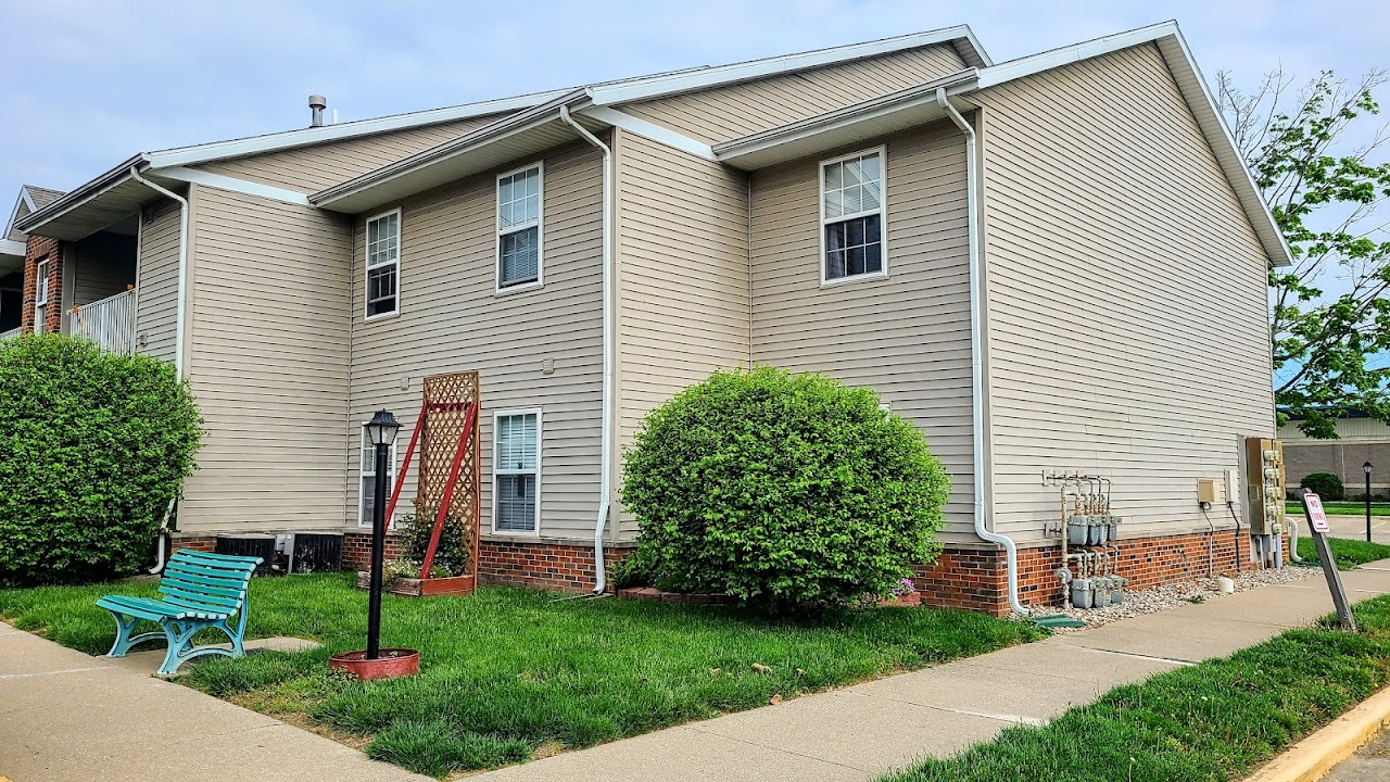 Photo of VILLAGE APTS OF EFFINGHAM II. Affordable housing located at 101 E HENDELMEYER AVE EFFINGHAM, IL 62401