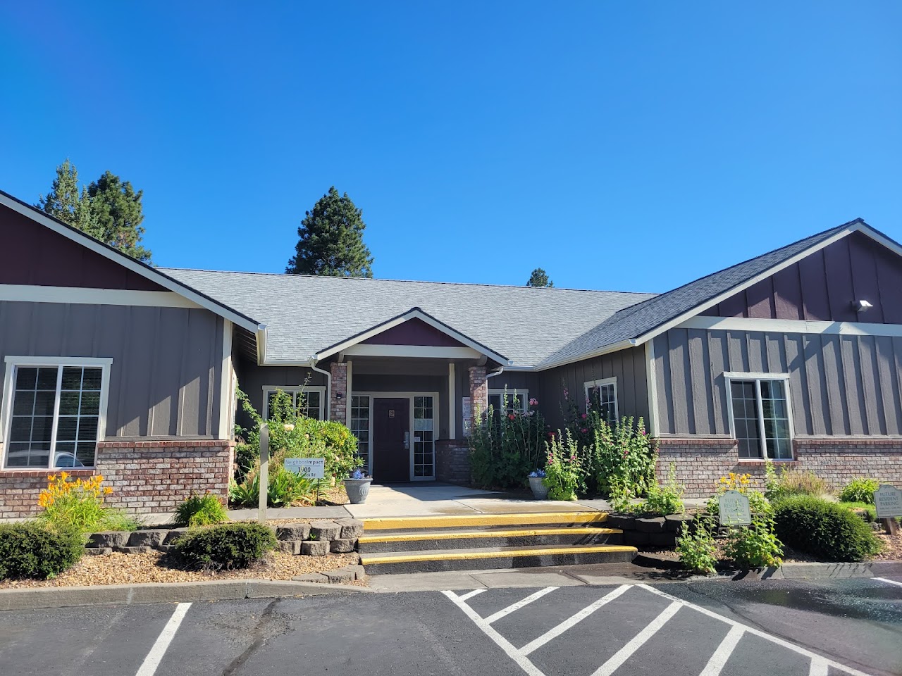 Photo of HEALY HEIGHTS APTS SITE 2 at 1900 NE BEAR CREEK RD BEND, OR 97702