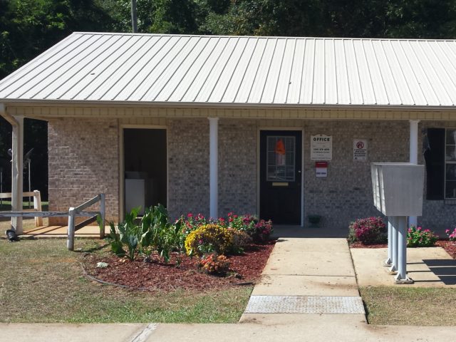 Photo of COVENTRY GARDENS. Affordable housing located at 460 W COBB ST GROVE HILL, AL 36451