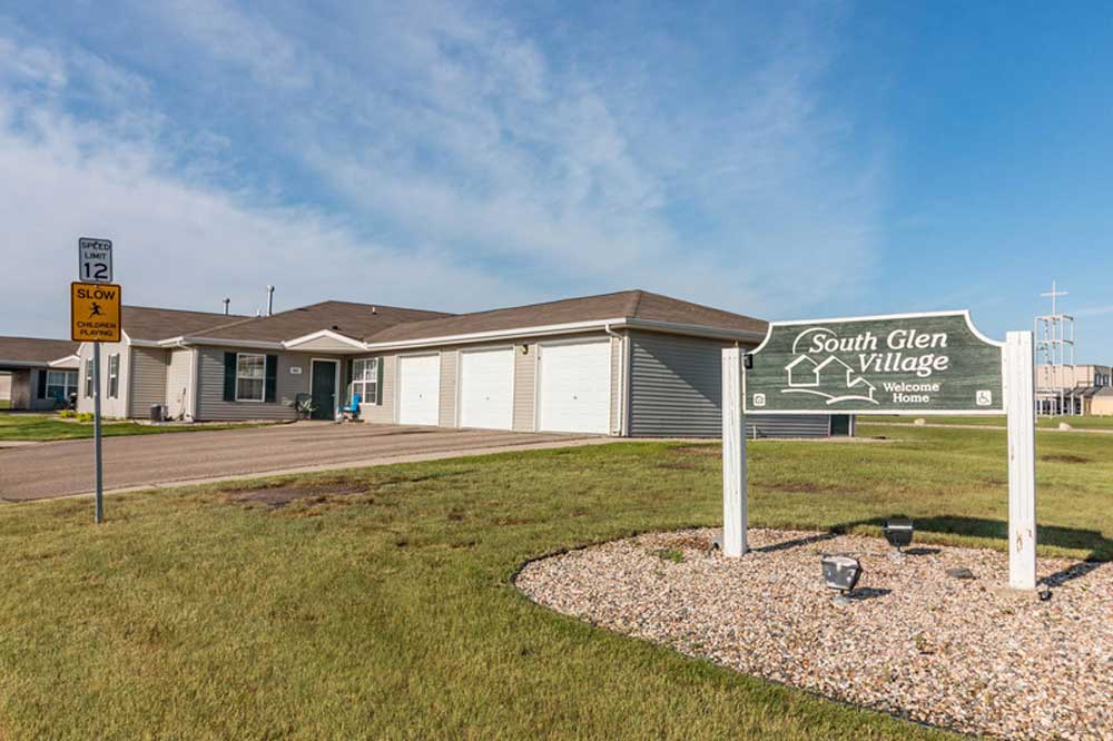 Photo of SOUTH GLEN VILLAGE. Affordable housing located at 1947 HIAWATHA ST MINOT, ND 58701