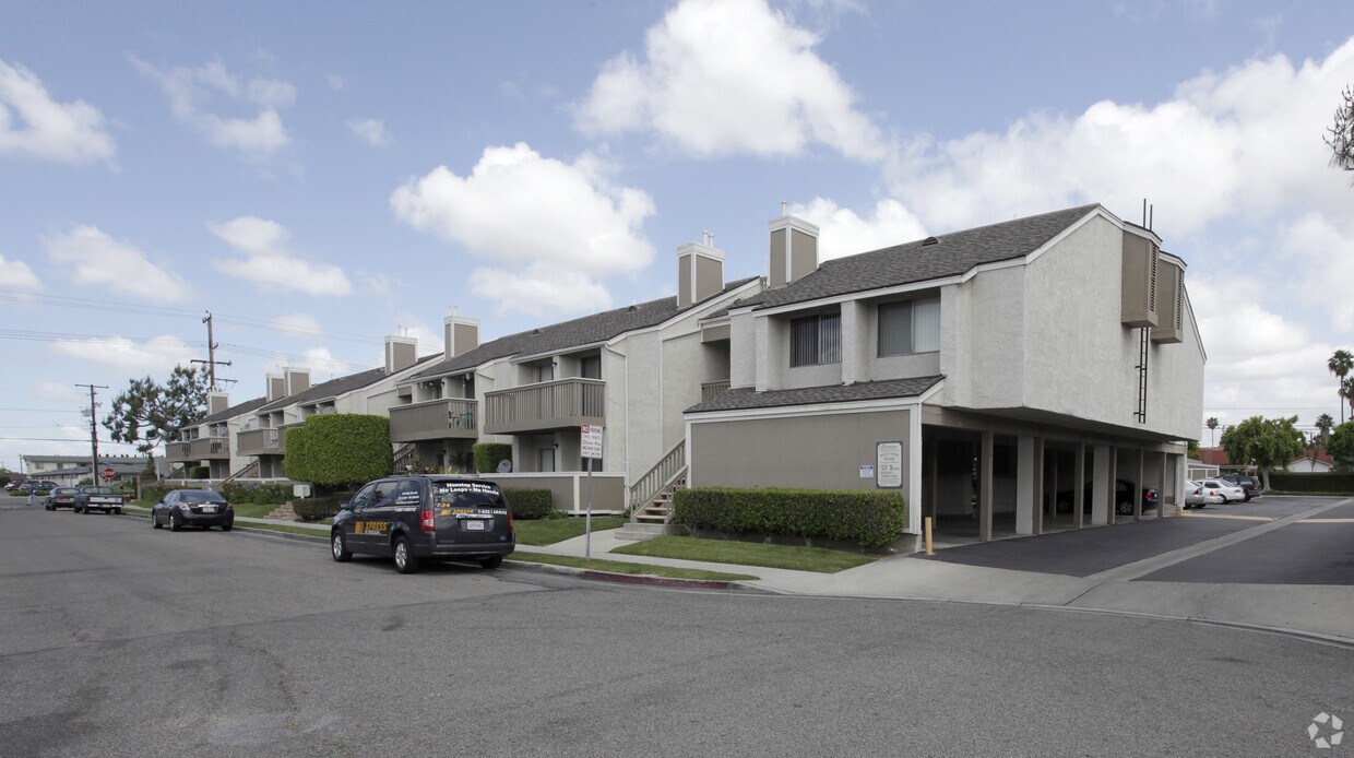 Photo of COBBLESTONE APTS. Affordable housing located at 870 S BEACH BLVD ANAHEIM, CA 92804