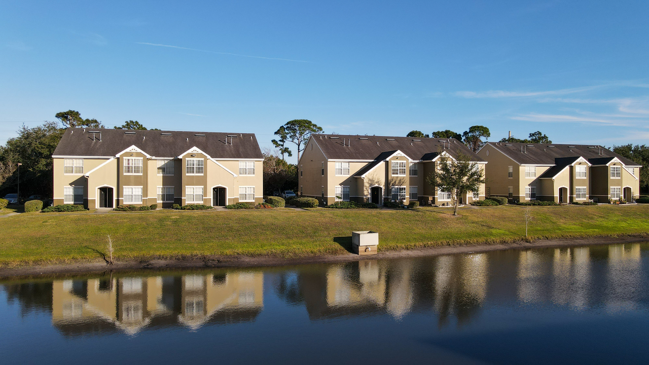 Photo of HICKORY POINTE. Affordable housing located at 2700 CARLSON CIR MELBOURNE, FL 32901