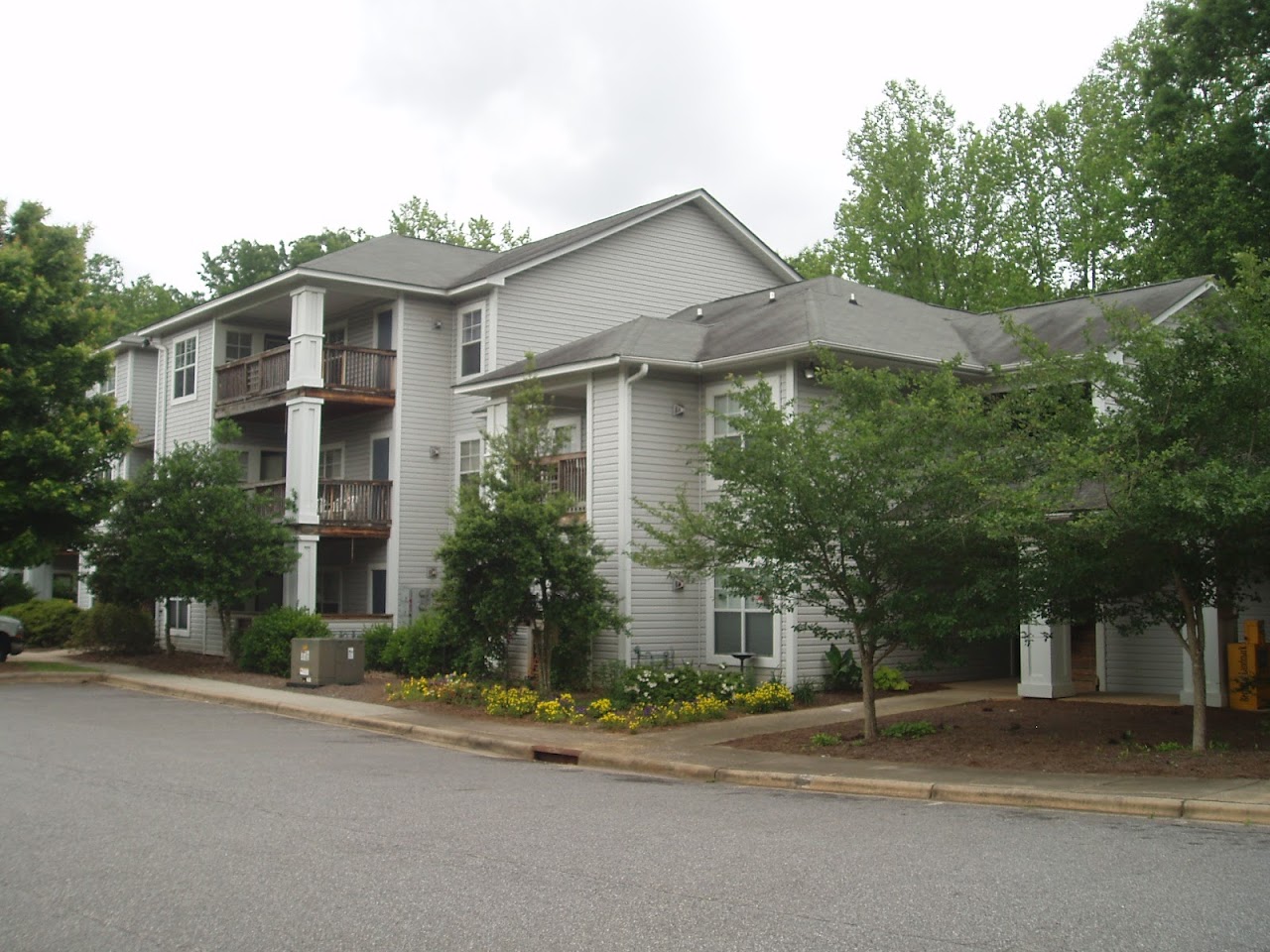 Photo of FOREST PARK GARDENS PHASE II. Affordable housing located at 1305 FOREST PARK TERRACE STATESVILLE, NC 28677