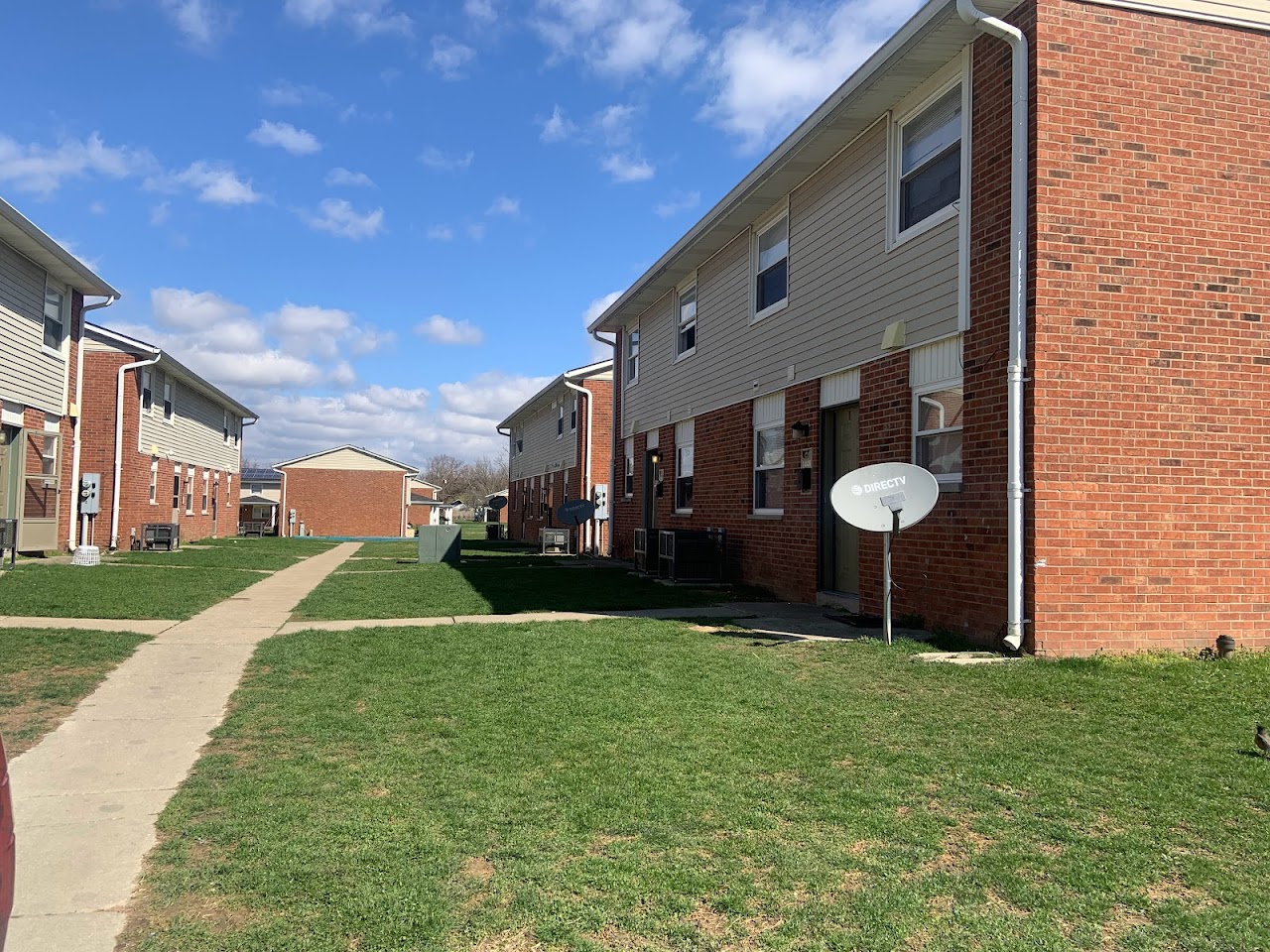 Photo of LAURELWOOD & ROWNEY. Affordable housing located at 3340 TEAKWOOD DR INDIANAPOLIS, IN 46227
