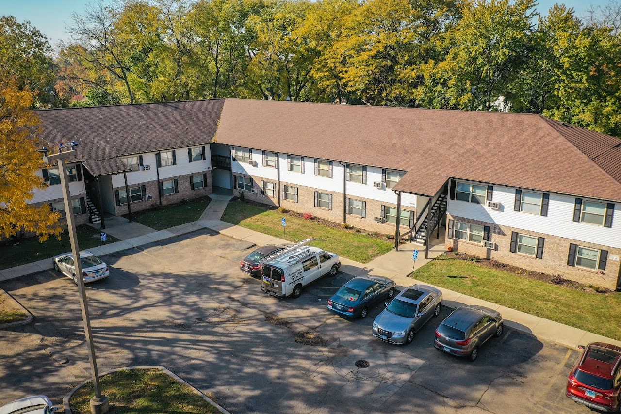 Photo of HERSHEY APTS. Affordable housing located at 1832 N MAIN ST ROCKFORD, IL 61103