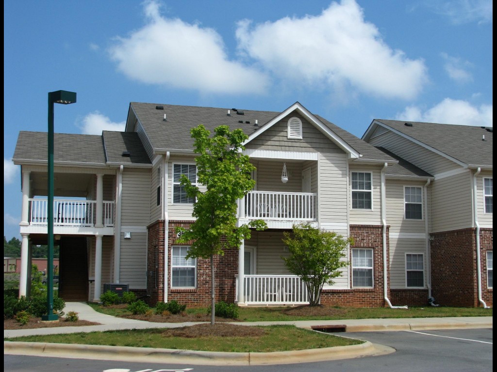 Photo of PINECREST APARTMENTS. Affordable housing located at 3605 MARTINS TRAIL CIRCLE WALKERTOWN, NC 27051