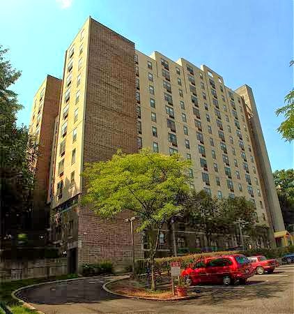 Photo of WILLIAM MOORHEAD TOWER. Affordable housing located at 375 N CRAIG ST PITTSBURGH, PA 15213