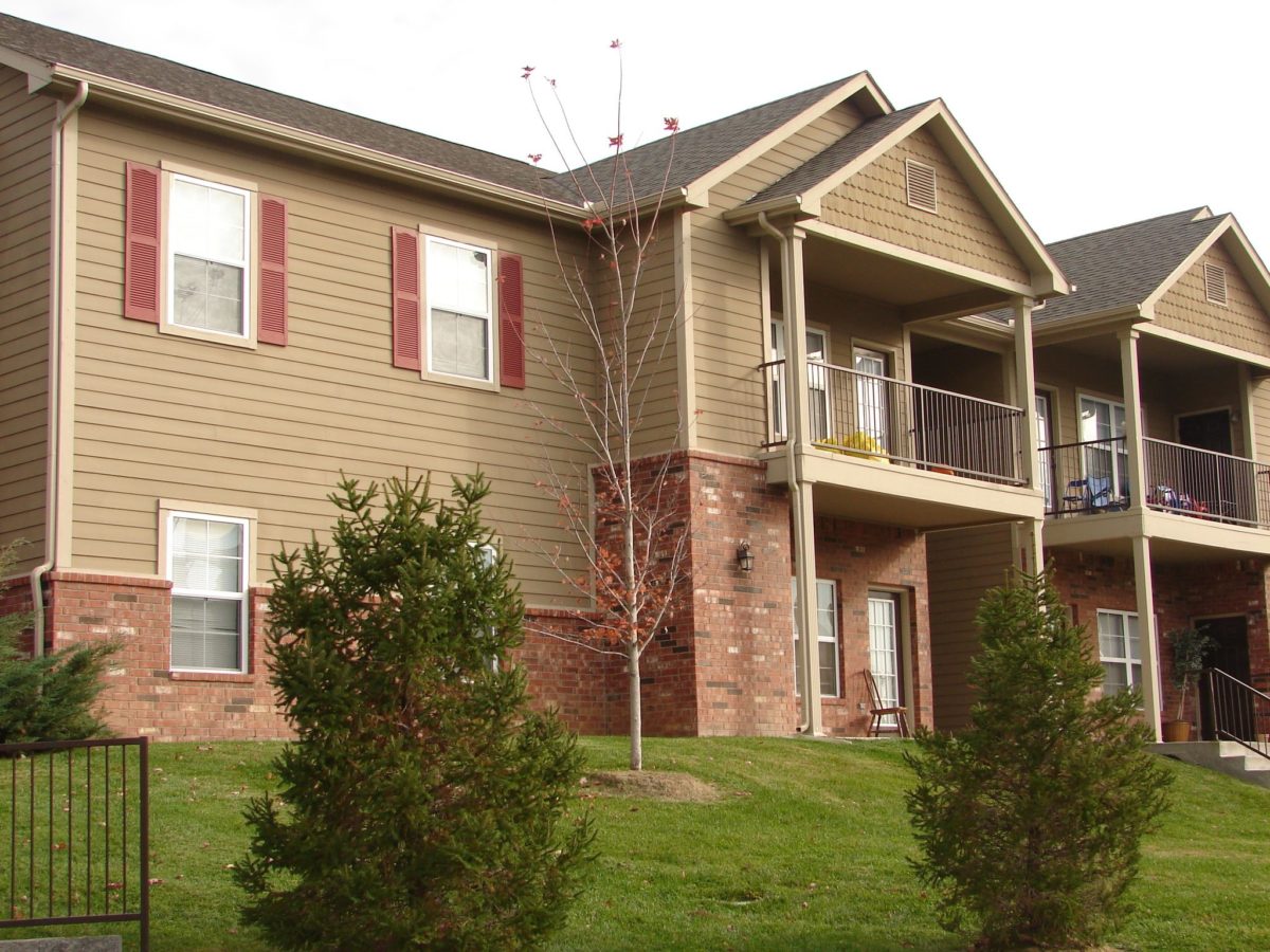 Photo of KENSINGTON COURT APTS. Affordable housing located at 6470 NE 43RD TER KANSAS CITY, MO 64117