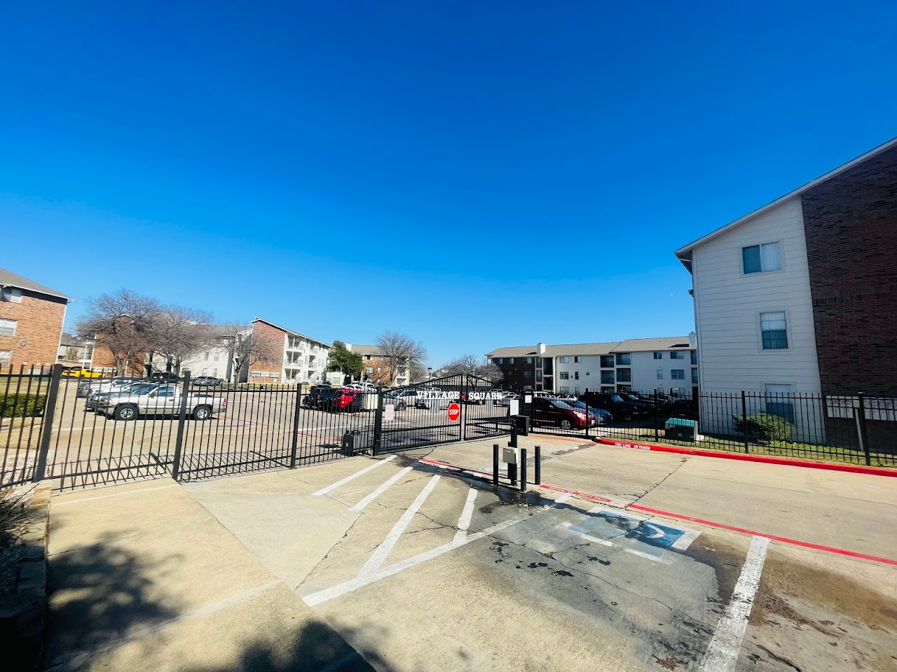 Photo of JACKSON SQUARE APTS. Affordable housing located at 3722 JACKSON ST IRVING, TX 75061
