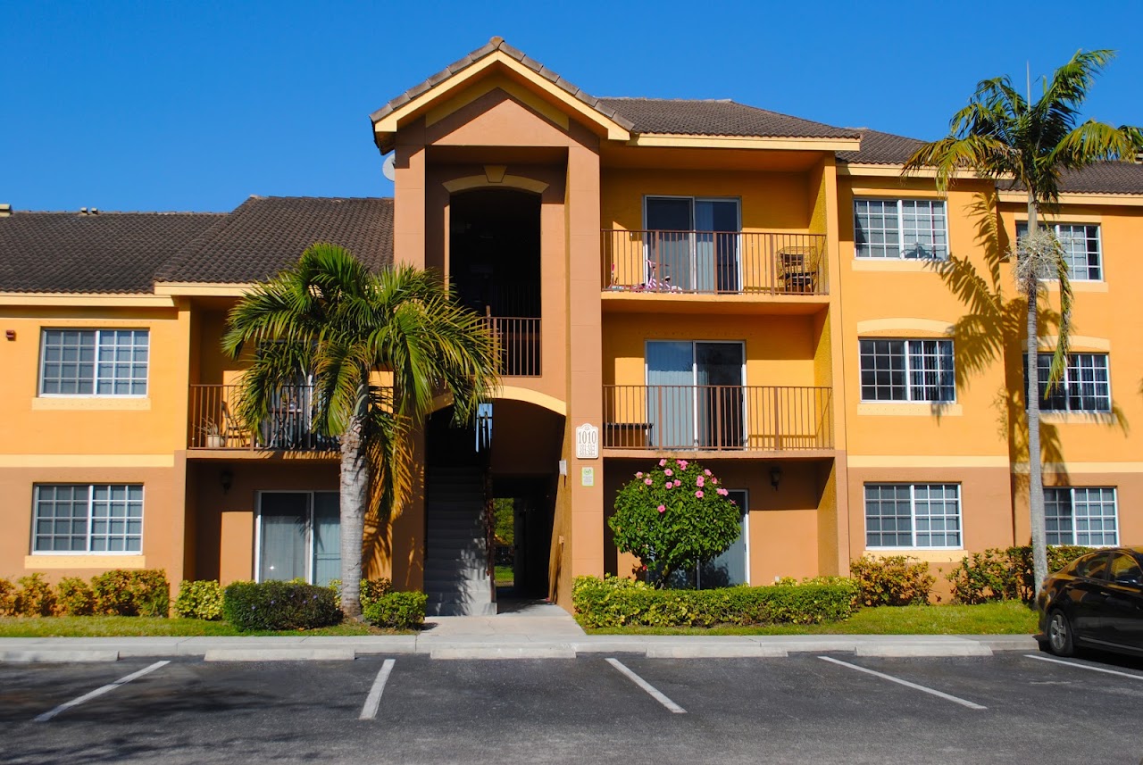 Photo of INDIAN TRACE. Affordable housing located at 1000 INDIAN TRACE CIR RIVIERA BEACH, FL 33407