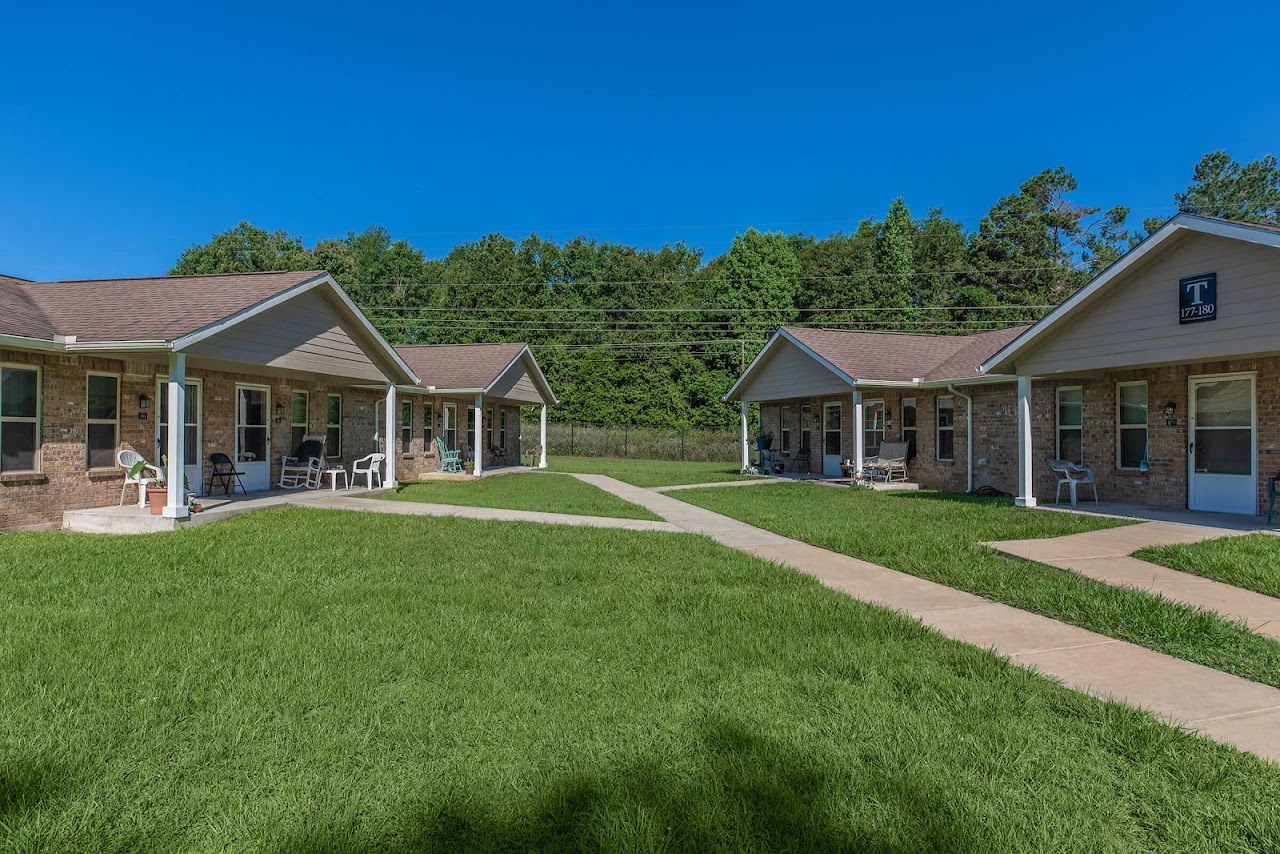 Photo of PINE LAKE ESTATES. Affordable housing located at 2012 DURST ST NACOGDOCHES, TX 75964