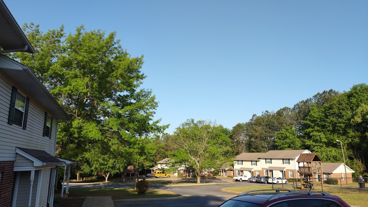 Photo of SHOAL'S POINTE APTS APTS. Affordable housing located at 29 N GREENWOOD AVE WARE SHOALS, SC 29692