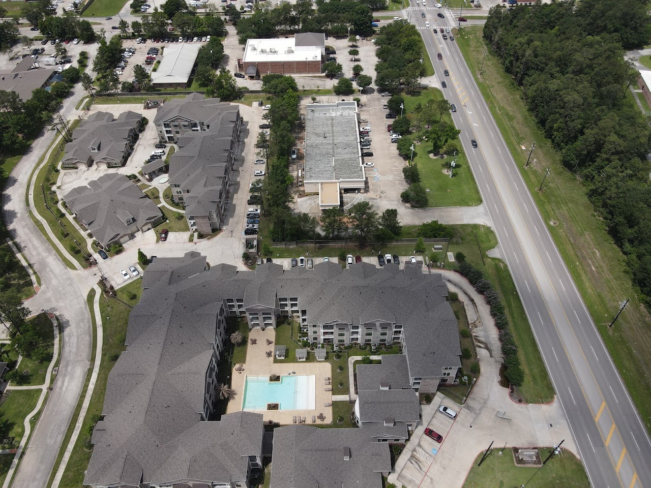 Photo of RIVERBROOK VILLAGE. Affordable housing located at 5450 ATASCOCITA ROAD HUMBLE, TX 77346