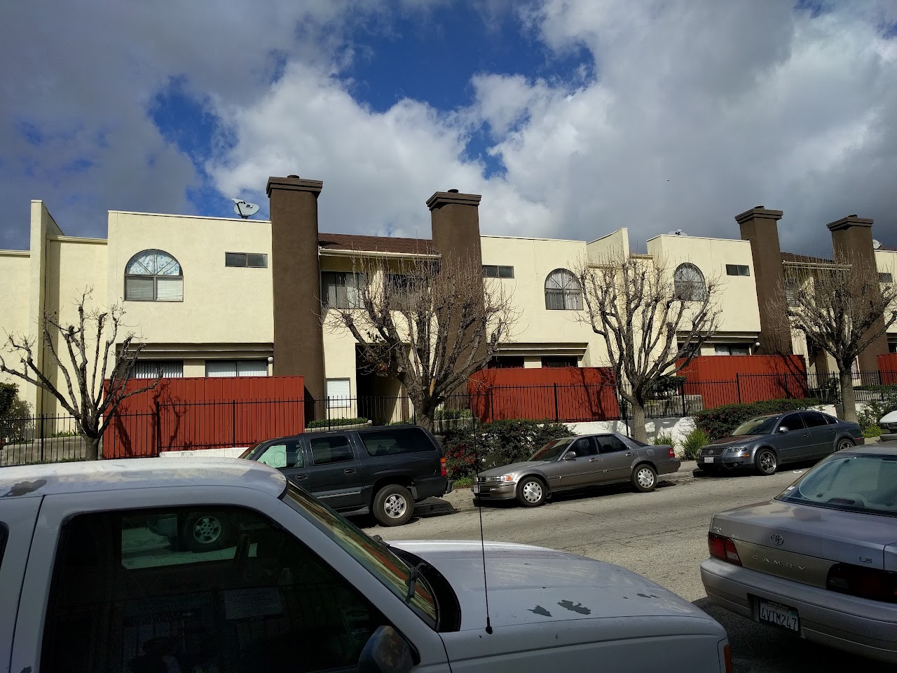 Photo of MOUNTAIN VIEW MANOR APTS at 12960 DRONFIELD AVE SYLMAR, CA 91342